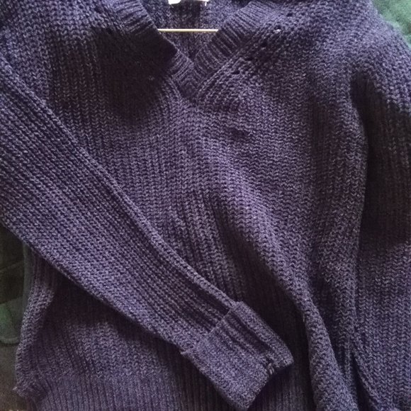 Soft Knit Blue High/Low Sweater - Picture 3 of 7